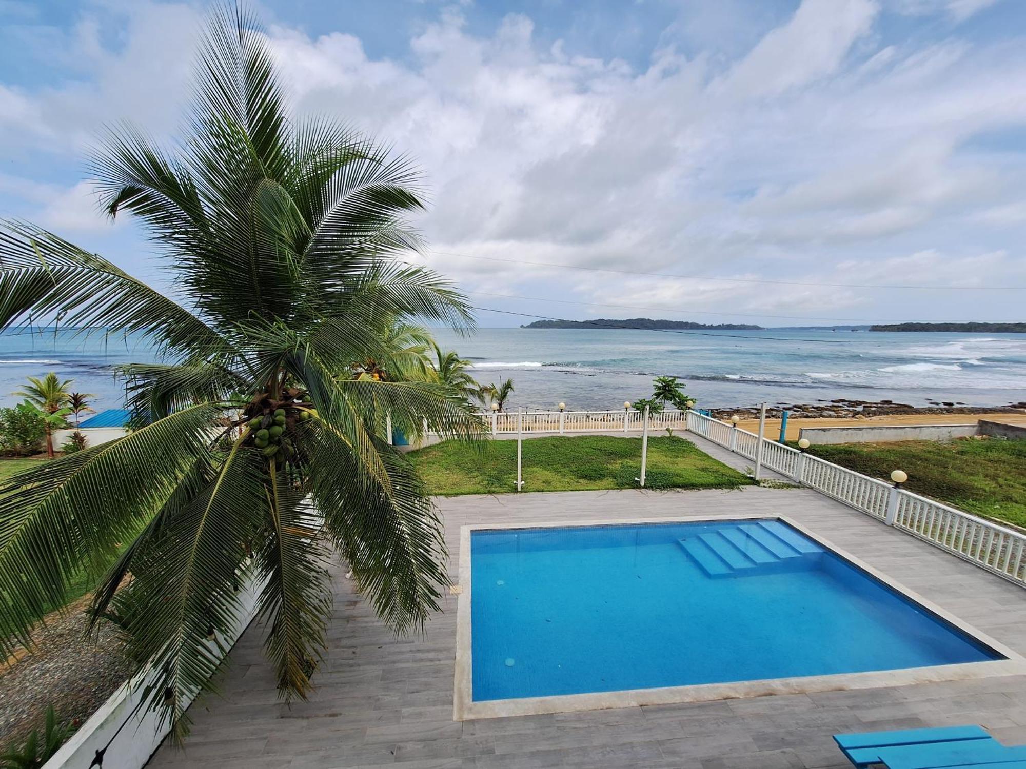 Paunch Beach Retreat Бокас-дель-Торо Экстерьер фото